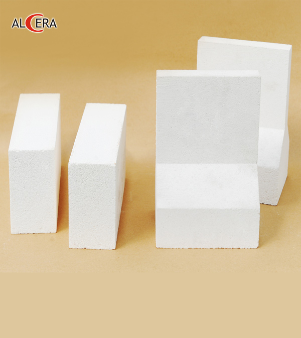 Refractory bubble product